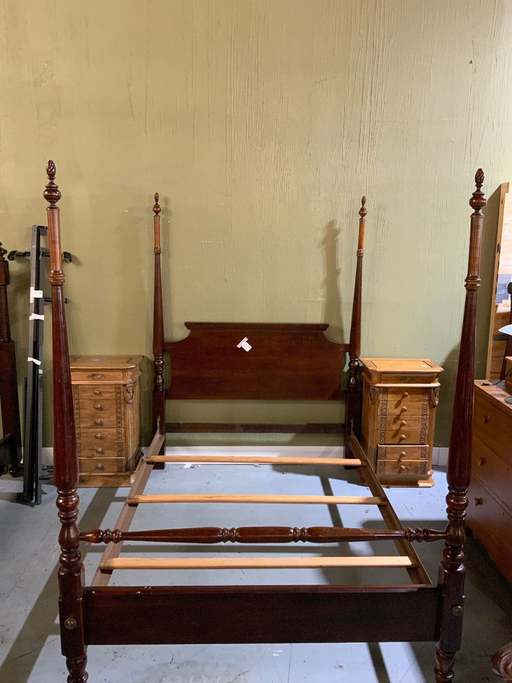 Full Size Dark Wood Bed Frame with Spindles